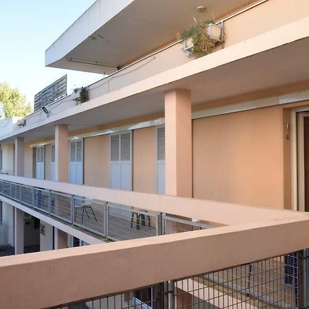 Auberge De Jeunesse Jas De Bouffan Aix-en-Provence Exterior foto